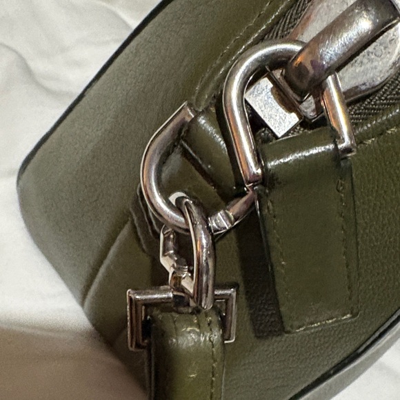 Givenchy Olive Antigona - Picture 9 of 12